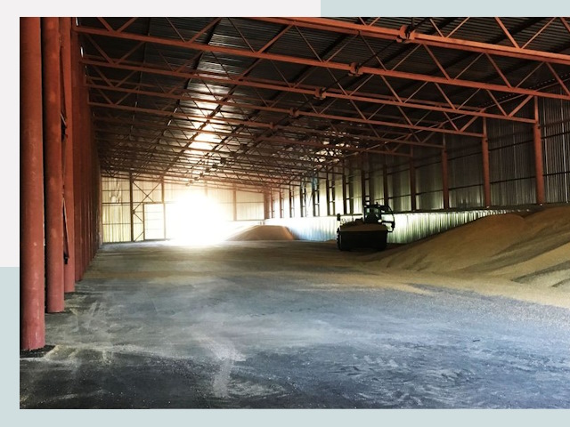 Строительство зернохранилищ в Азнакаево